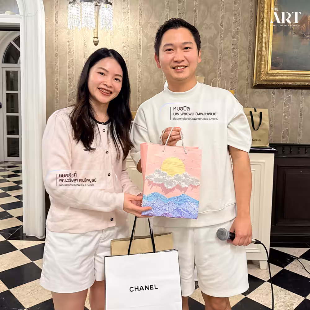ทีมแพทย์ The Art Clinic สนุกสนานกับกิจกรรมบัดดี้ใน Outing พัทยา สร้างความสัมพันธ์ทีม